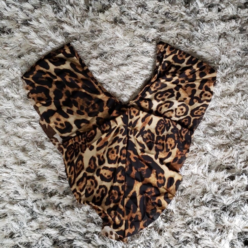 Leopard Crop Top
